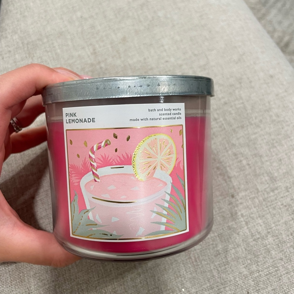 NEW Pink lemonade bath and body works 3 wick candle!